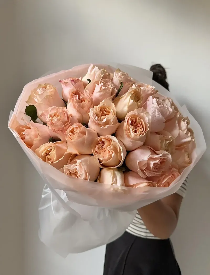 Bouquet of roses Riviera