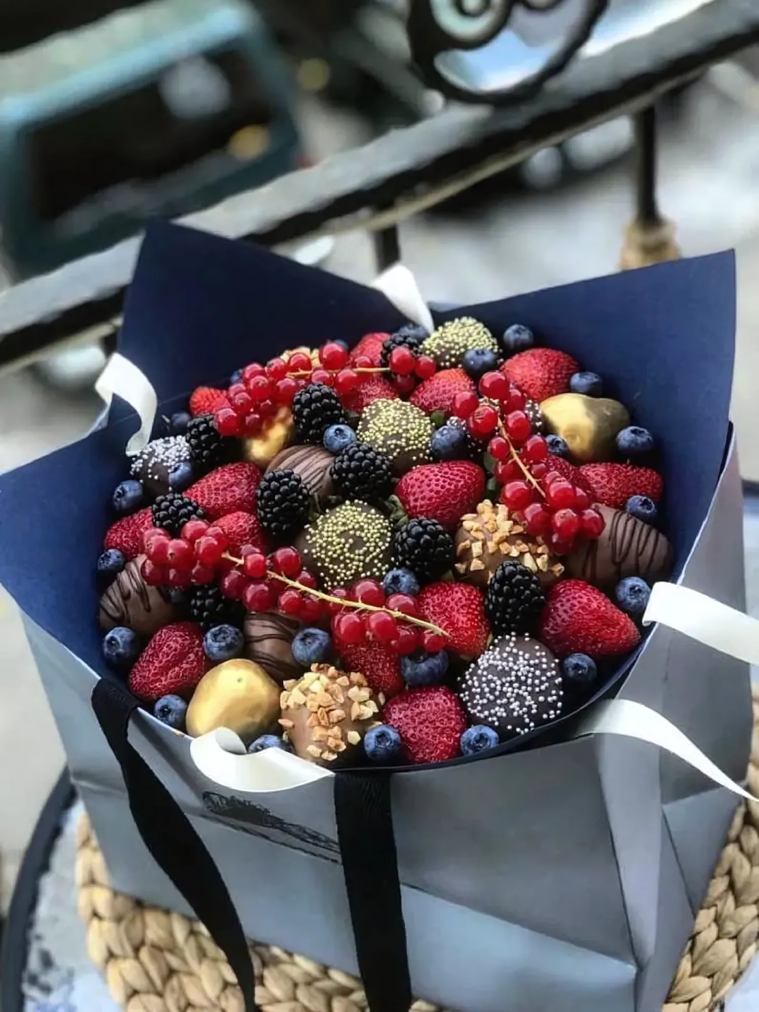 Adige Bouquet