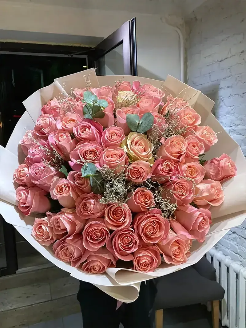 51 розовая роза