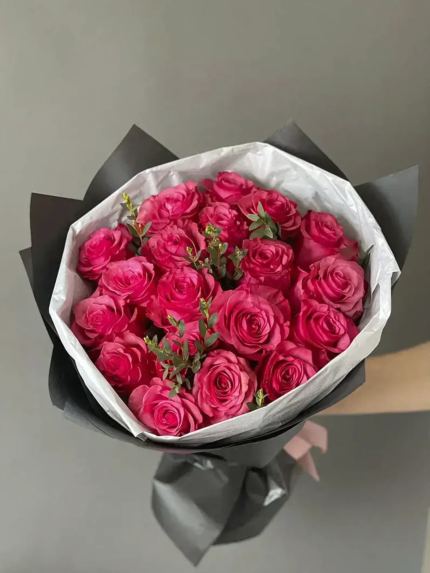 25 роз 50 см