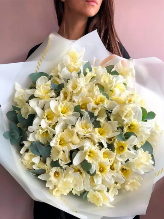 Букет из нарциссов