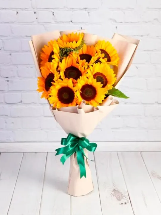 Букет из подсолнухов