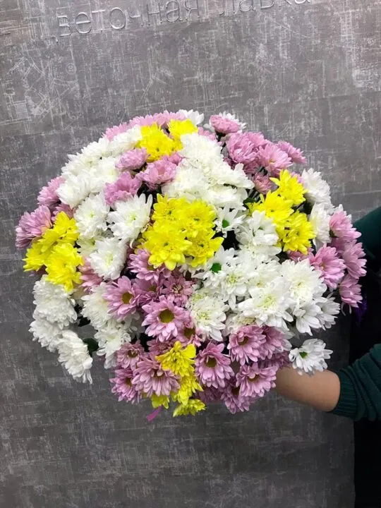 Букет из кустовых хризантем