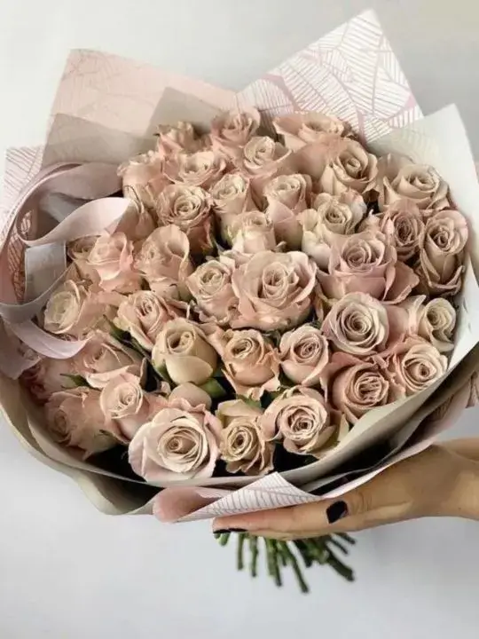 Букет из 37 роз