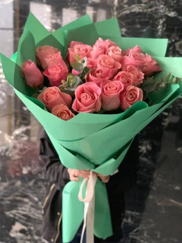 Букет из 21 розы Hermosa