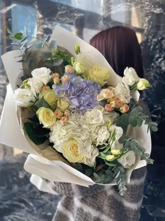 Букет Моника