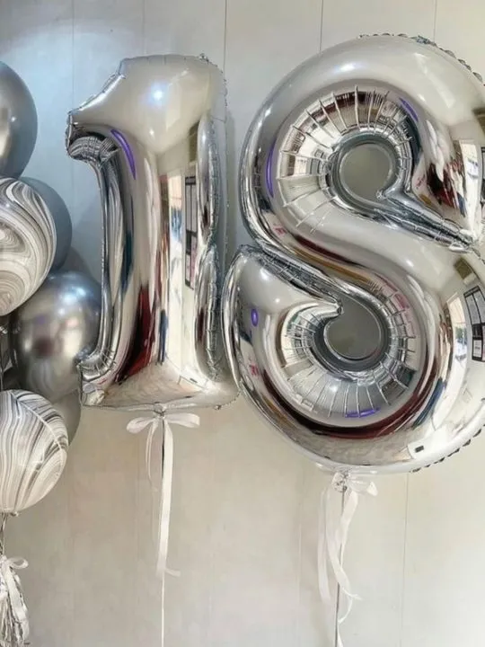 Композиция из шаров Весёлый день рождения