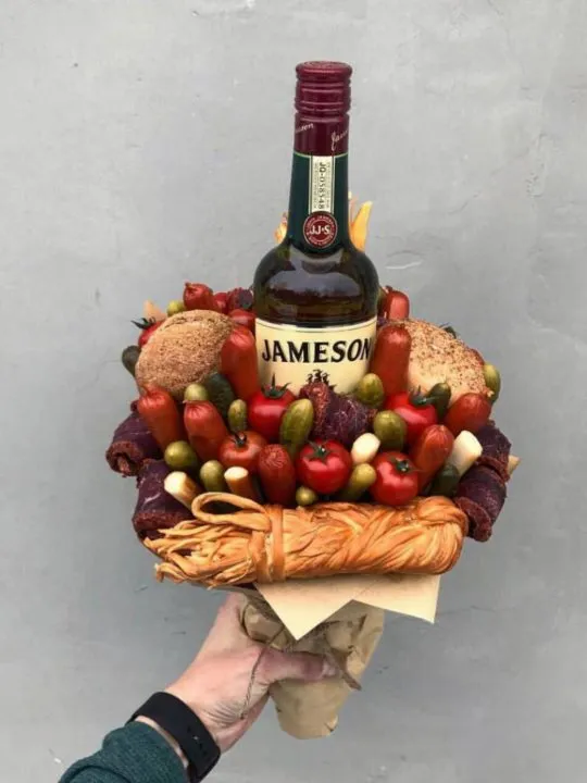 Мужской букет с виски