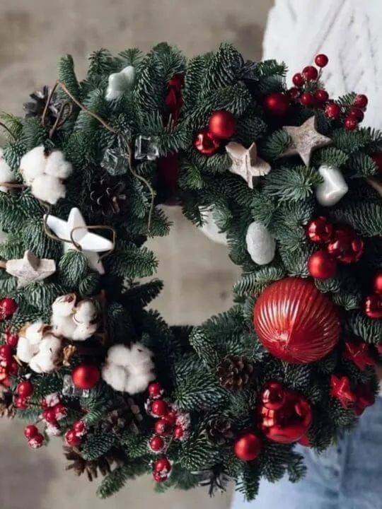 Новогодний венок От Деда Мороза