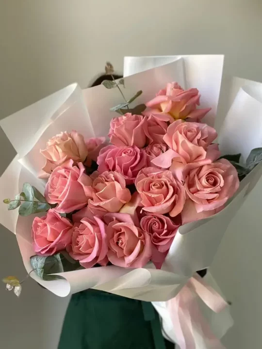 Букет из 15 розовых роз