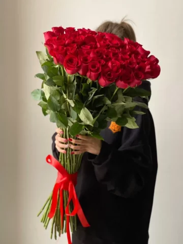 Доставка цветов в Алматы: заказ букетов онлайн с доставкой круглосуточно