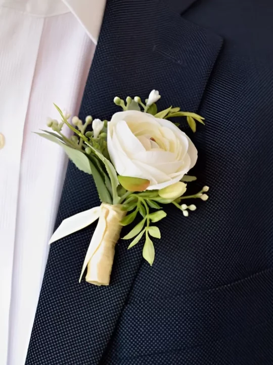 Бутоньерка Волшебное Прикосновение