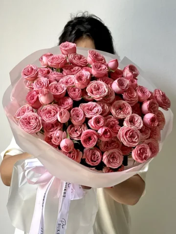 A bouquet of Pink Roses