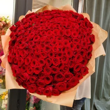 Bouquet of 201 red roses