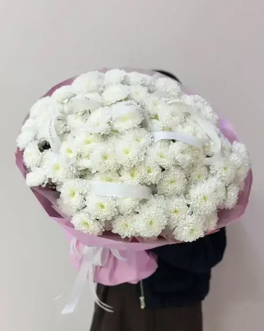 Роскошный букет хризантем