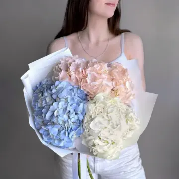 Bouquet of 3 hydrangeas