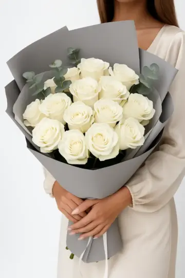 Букет из 15 белых роз