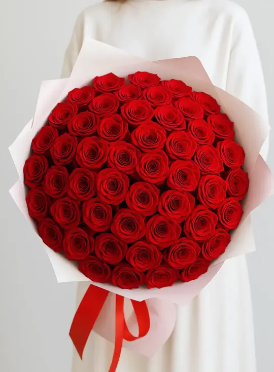 51 алая роза