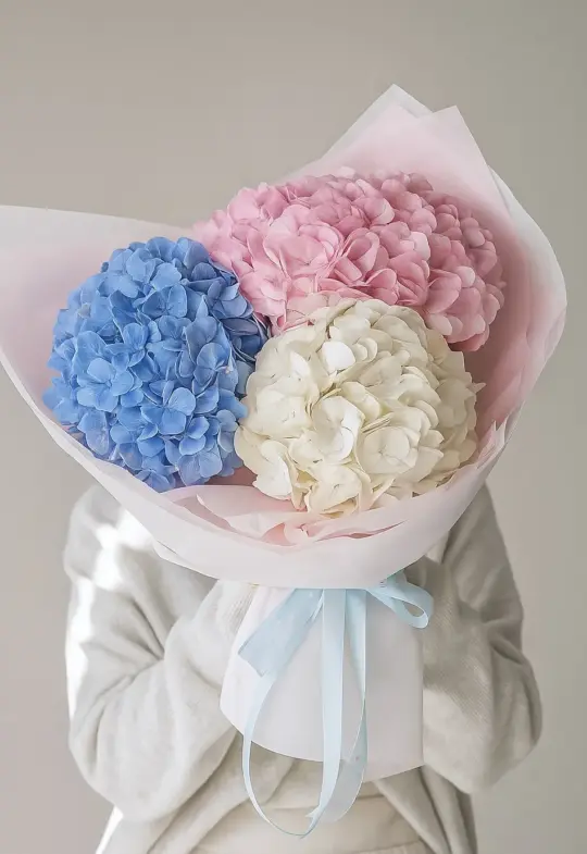 Букет из 3 гортензий