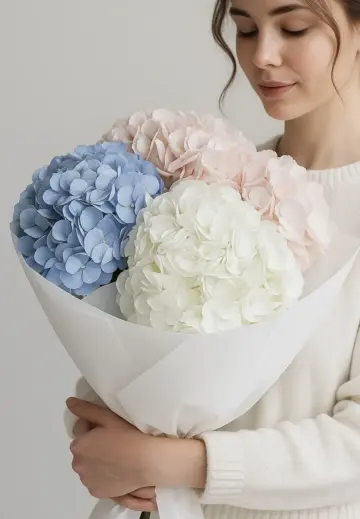 Букет из 3 гортензий