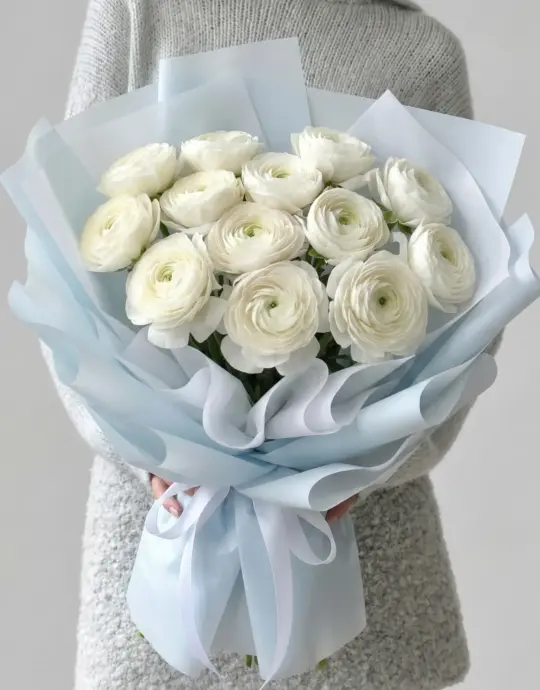 White ranunculus