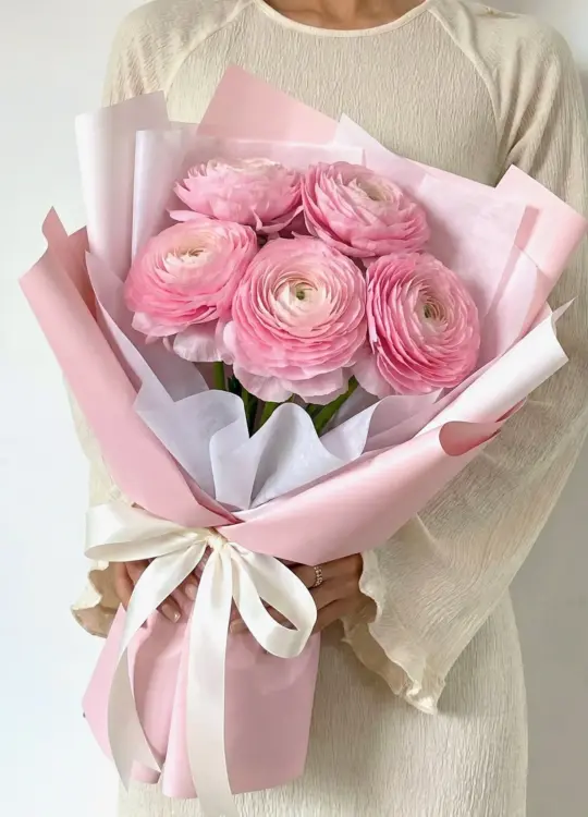 Bouquet of 5 ranunculuses