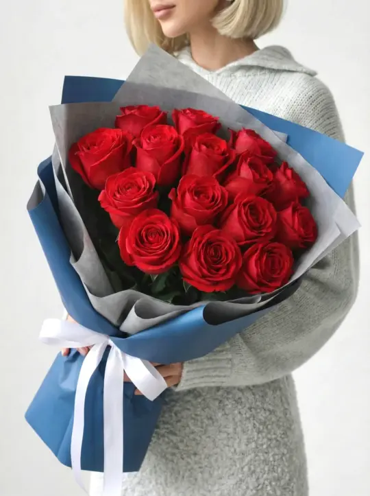 Букет из 15 красных роз