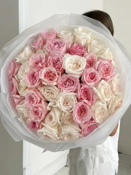 Букет пионовидных микс роз Охара